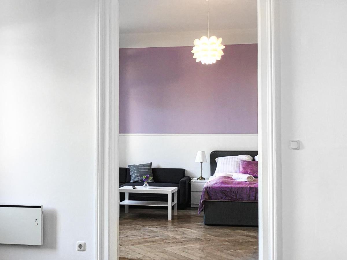Commodious 2Br Apt. Near Akh-Perfect For Groups Відень Екстер'єр фото